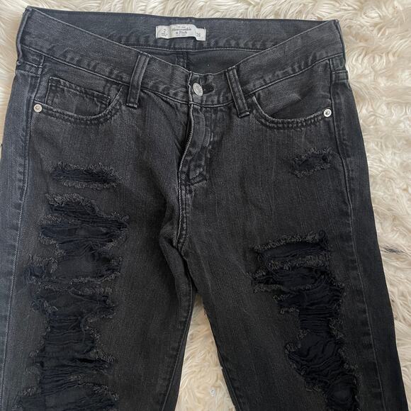 Abercrombie & Fitch Black Destroyed Ripped Baggy Skinny Jeans Size 2 / 26 - Picture 7 of 7